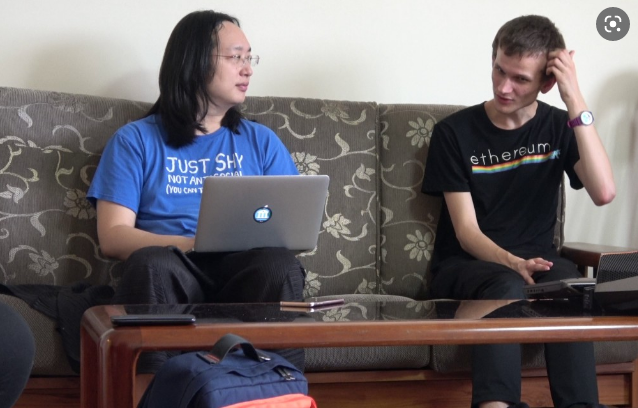 Vitalik 与台湾数字部长 Audrey Tang 进行了多次会晤中的第一次